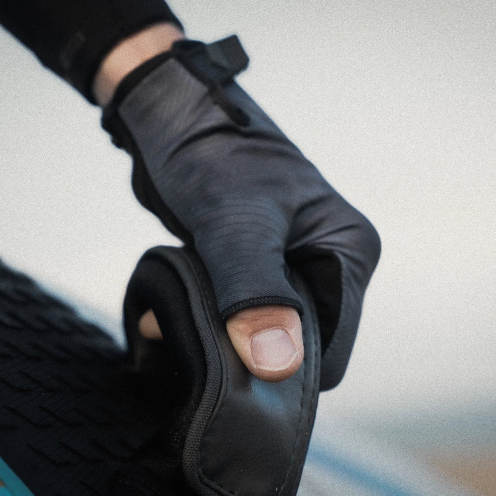 ION Water Gloves Amara Half Finger unisex